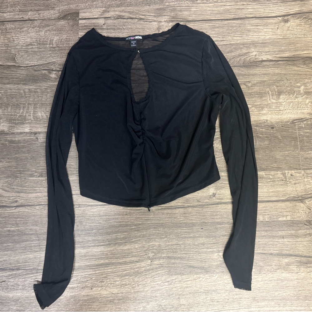 Fashion Nova Black Long Sleeve Top with Front Detail